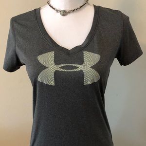 UNDER ARMOUR Short Sleeve Top